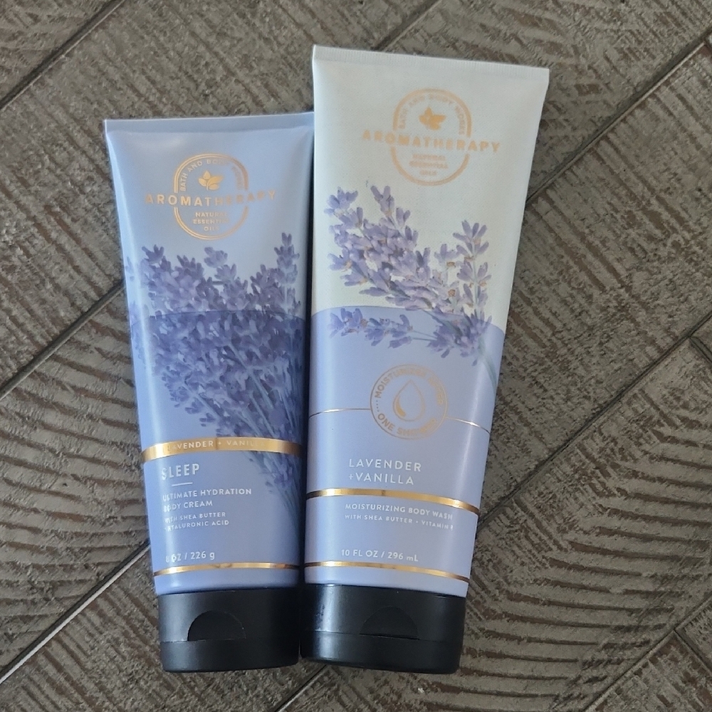 NWOT - Lavender & Vanilla Beauty Set